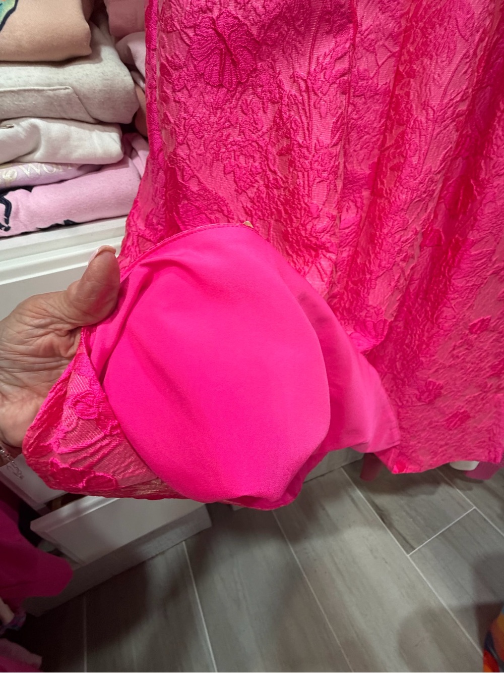 Lilly Pulitzer Hot Pink Bow-Front Party Dress, size 2, pockets, padded top. - Picture 7 of 7